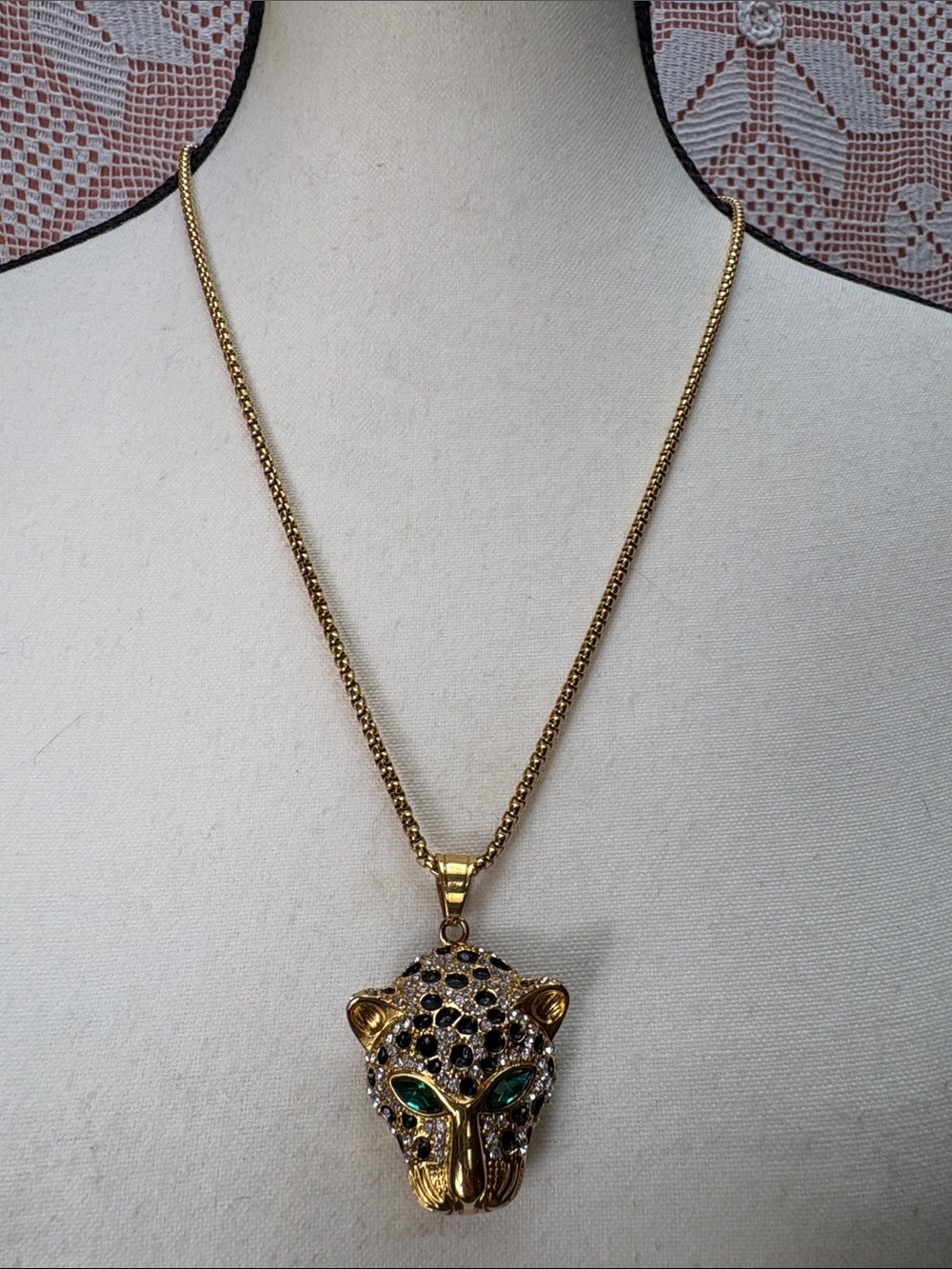 Gold Tone Rhinestone Leopard Head Necklace - Picture 2 of 7